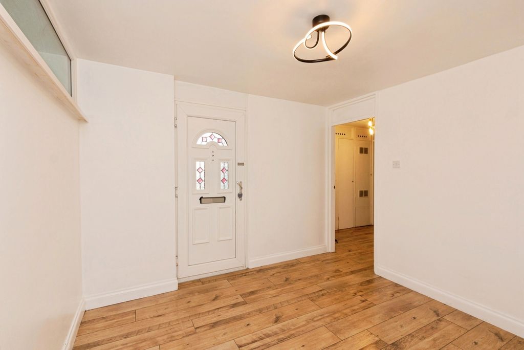 Property photo 2 of 19 Pbox-Img.Jpg