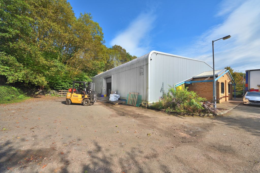 Property photo 3 of 8 Photo 3