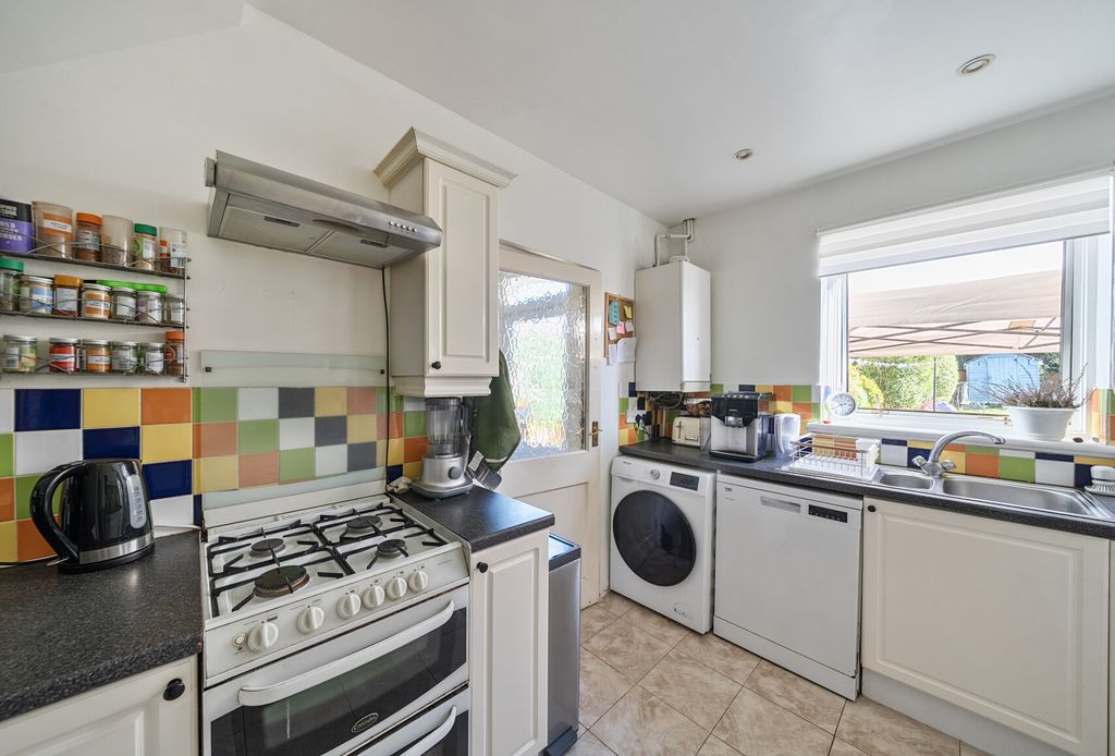 Property photo 3 of 18 1362529-14-68E3E0...