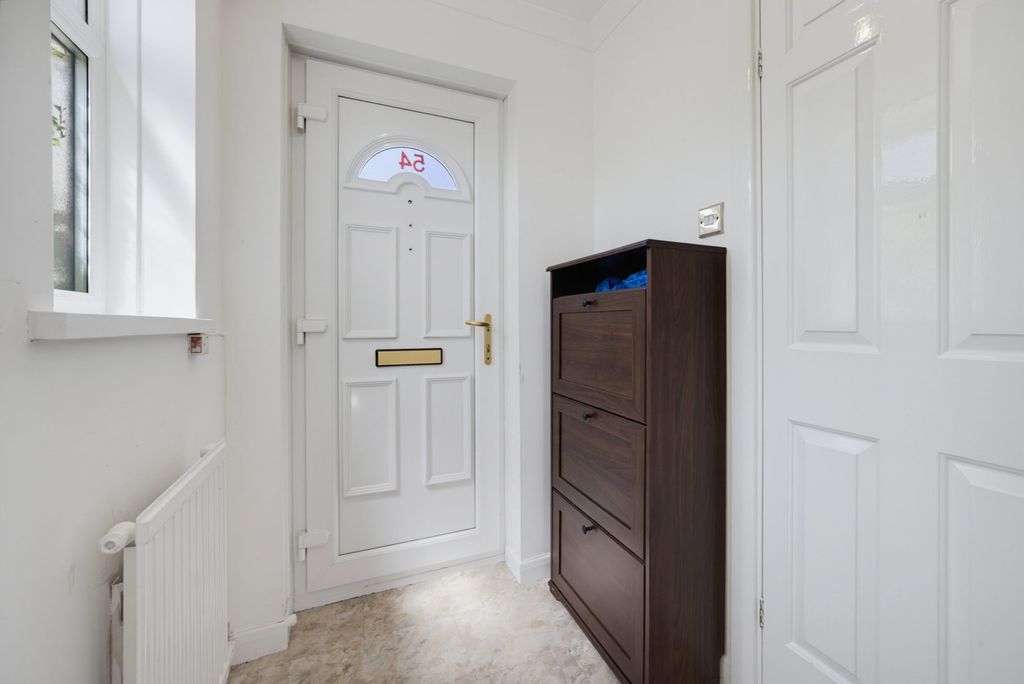 Property photo 2 of 35