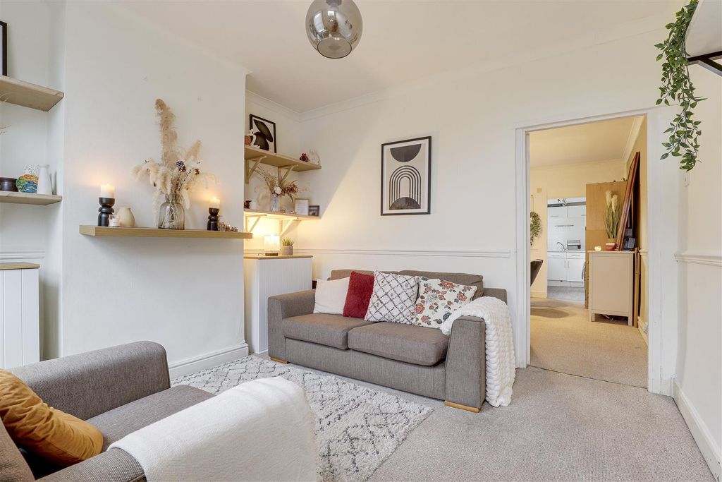 Property photo 2 of 12 09.Jpg