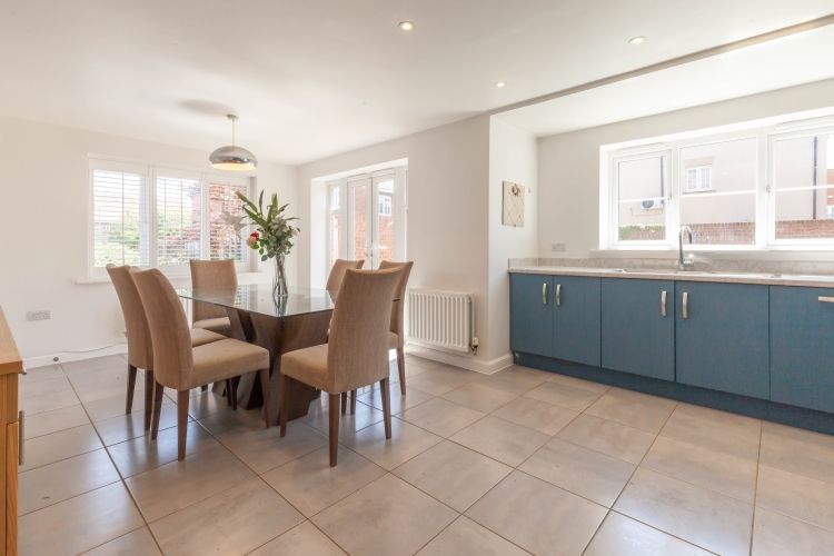 Property photo 2 of 9 331993
