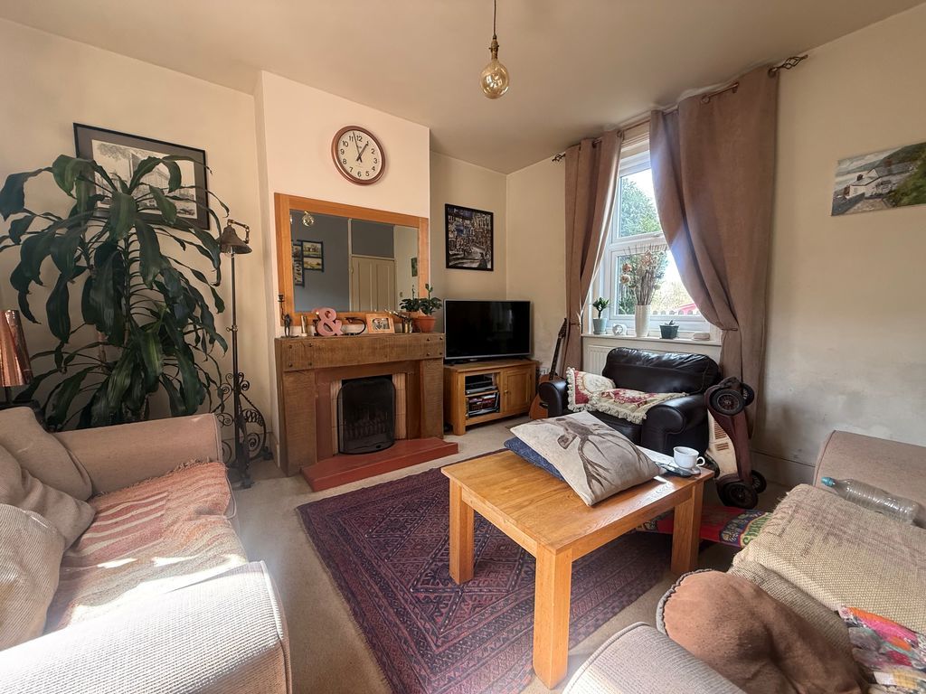 Property photo 3 of 10 Photo 10