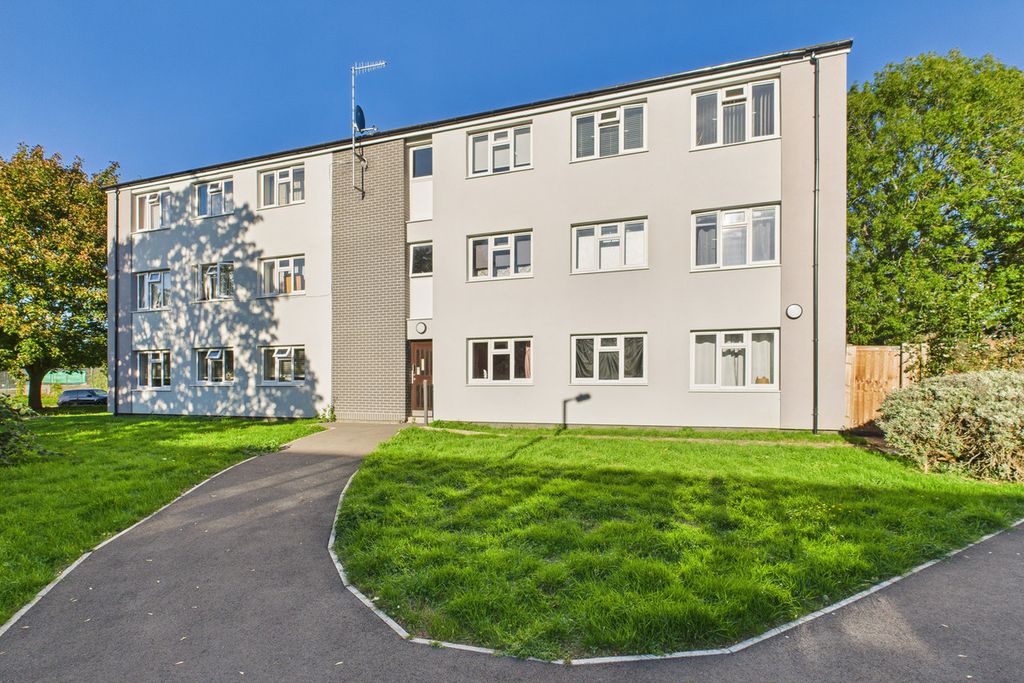 Property photo 1 of 13