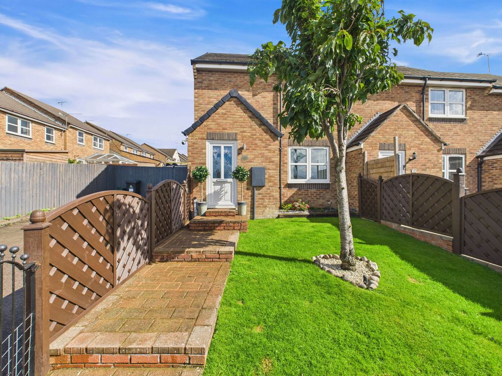 Property photo 1 of 11