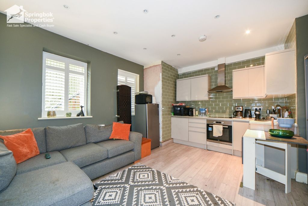 Property photo 2 of 12 Image 2