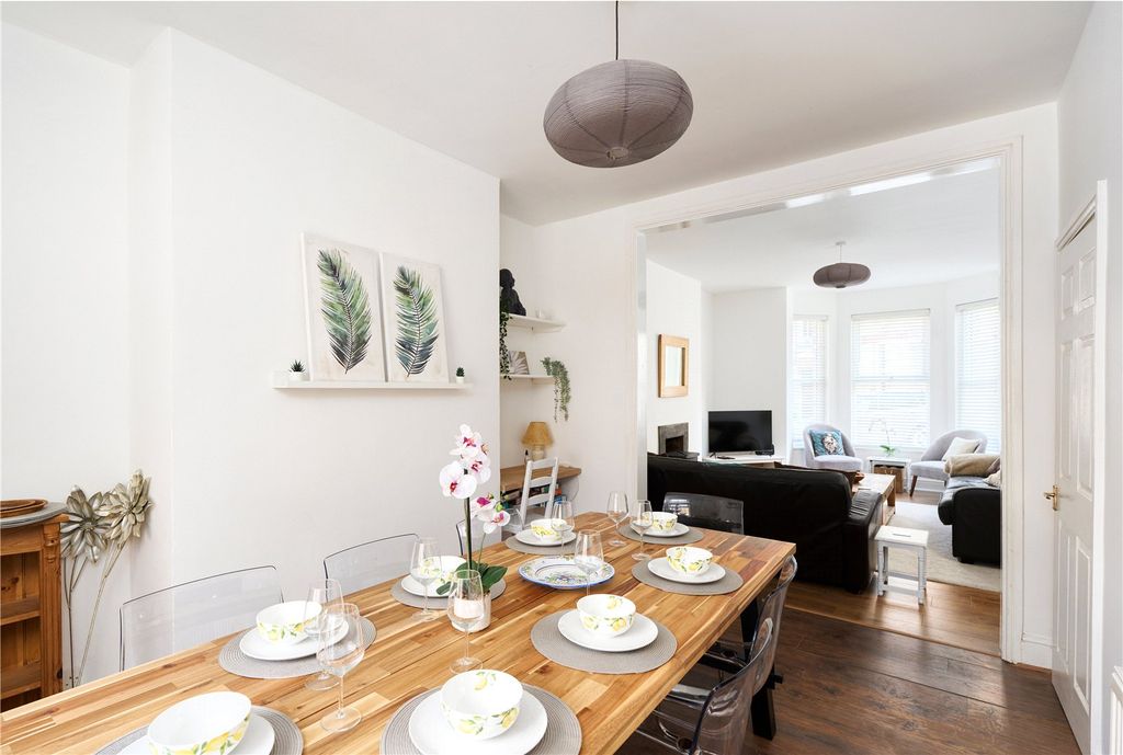 Property photo 3 of 24 Picture No. 07