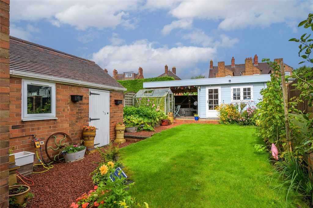Property photo 2 of 48 Picture No. 29