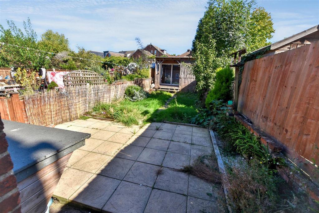 Property photo 2 of 13