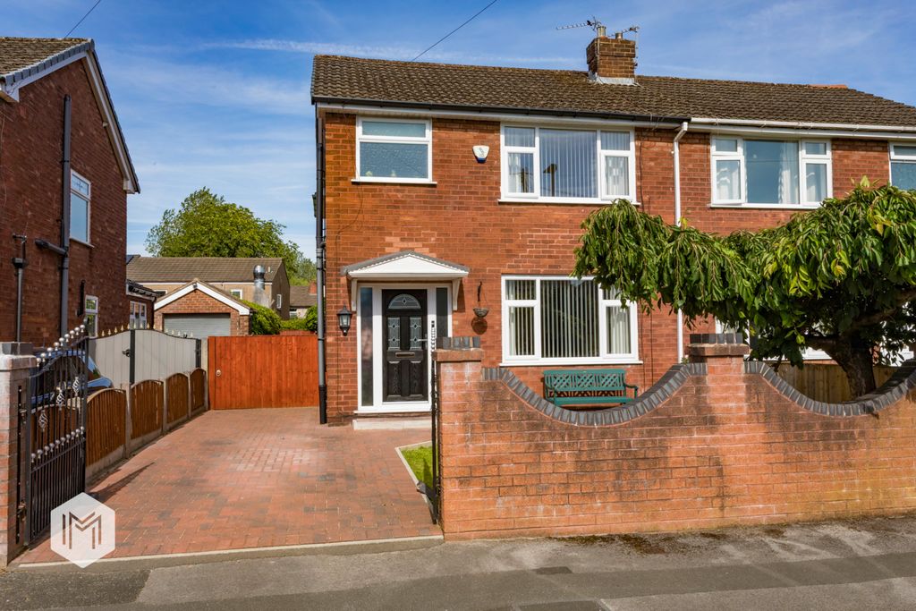 Property photo 1 of 27 Picture No. 19