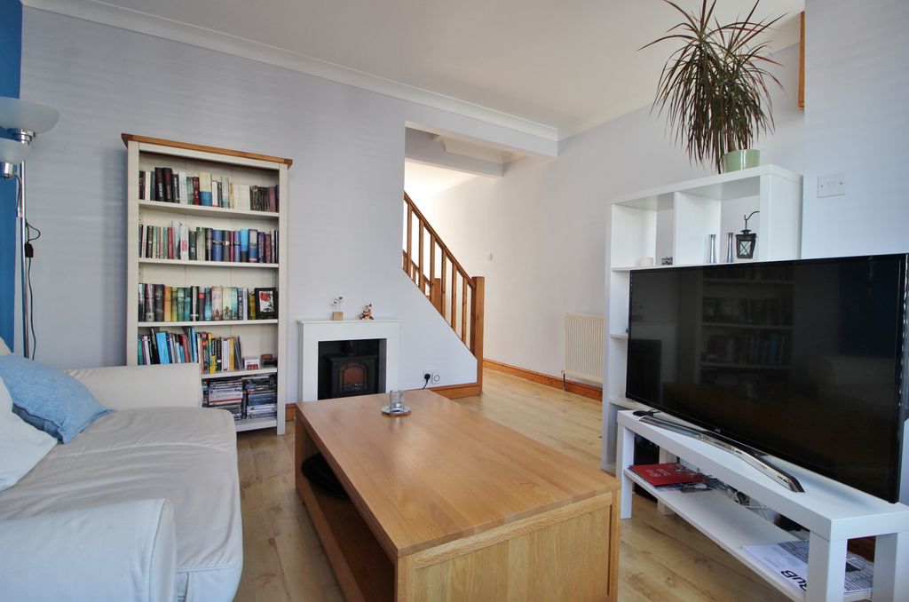 Property photo 3 of 16