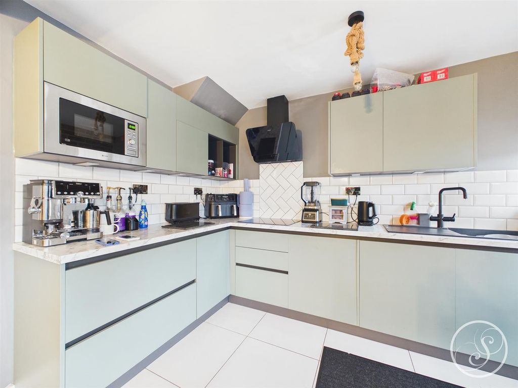 Property photo 2 of 13 Kitchen/Diner