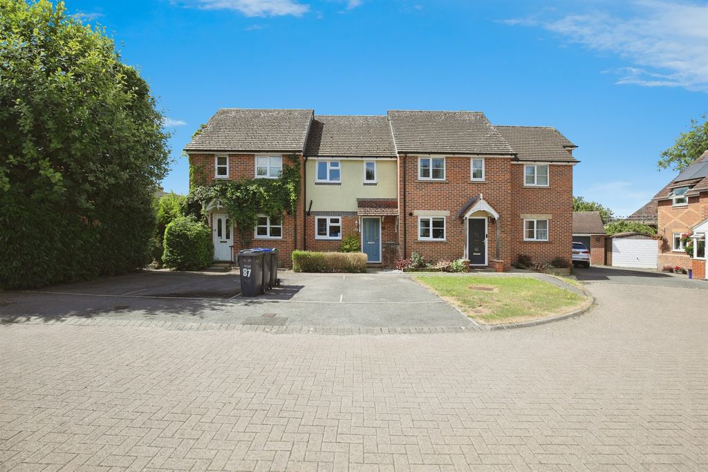 Property photo 1 of 12