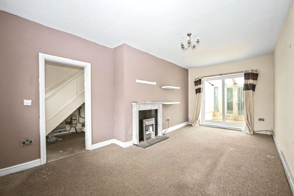 Property photo 3 of 19