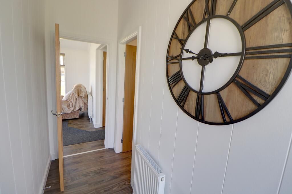 Property photo 3 of 27