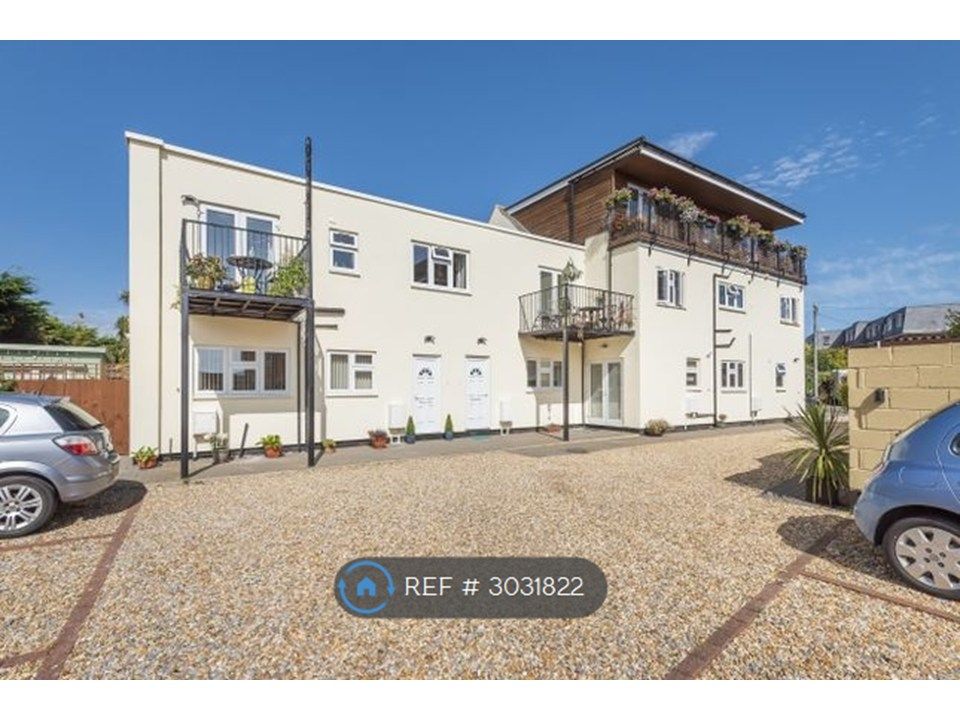 Property photo 1 of 10 Outside View