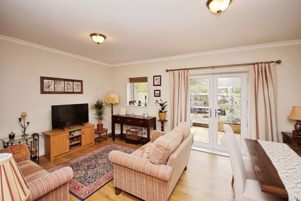 Property photo 2 of 19 Photo