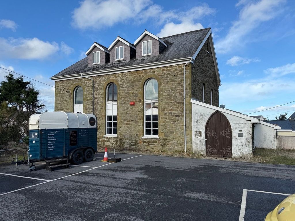 Property photo 3 of 48