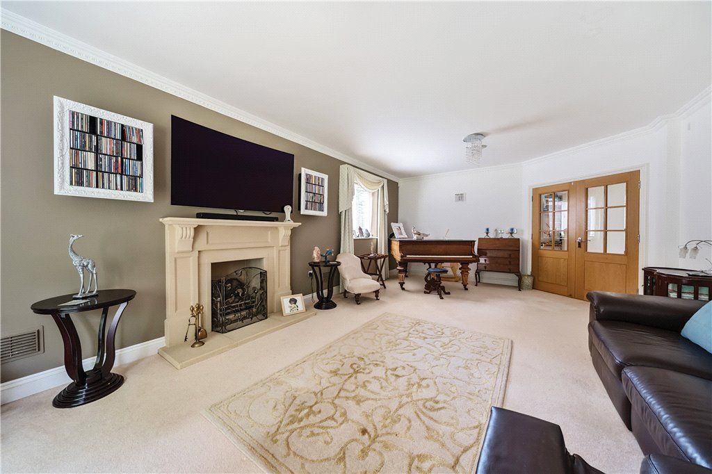 Property photo 2 of 27 Picture No. 02