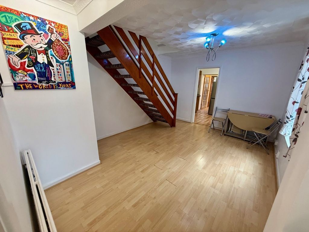 Property photo 3 of 13 Picture No. 10