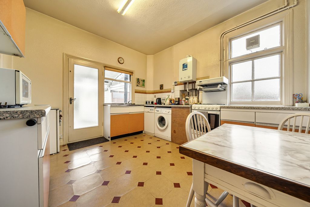 Property photo 2 of 20 1420113-7-69A0261...