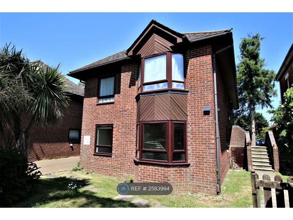 Property photo 2 of 35