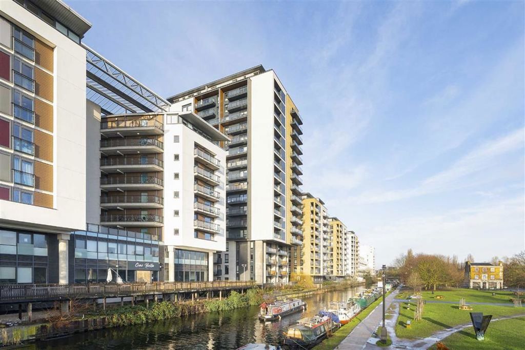 Property photo 1 of 11