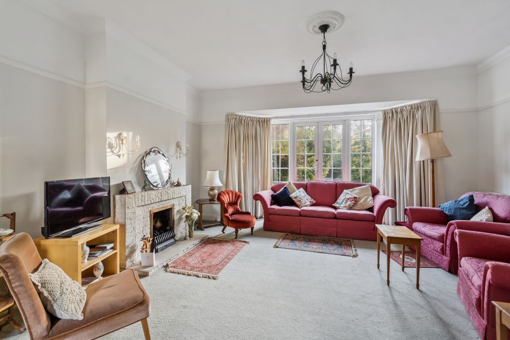 Property photo 3 of 14