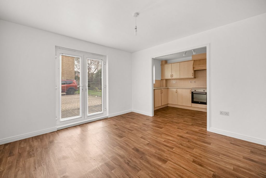 Property photo 2 of 11 Picture No. 08