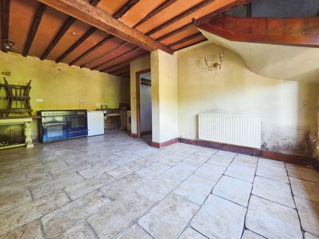 Property photo 3 of 10 Kitchen/Dining Room