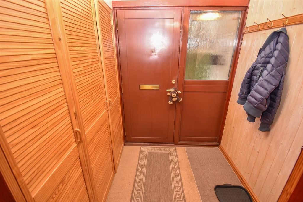 Property photo 2 of 17 Entrance Vestibule-2.Jpg