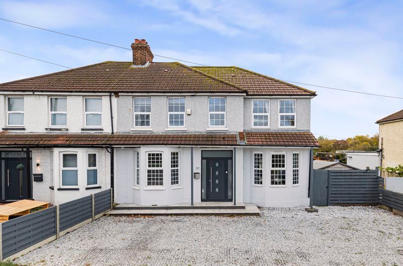 Property photo 1 of 19 External  View