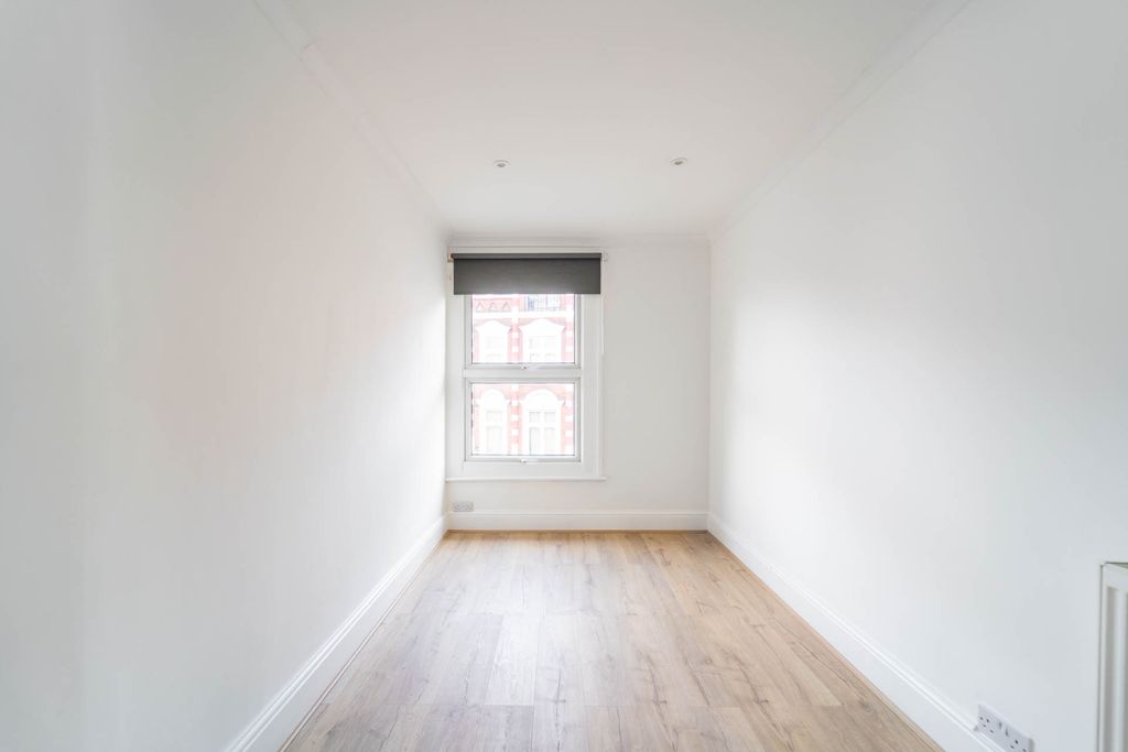 Property photo 2 of 8 Mba06545