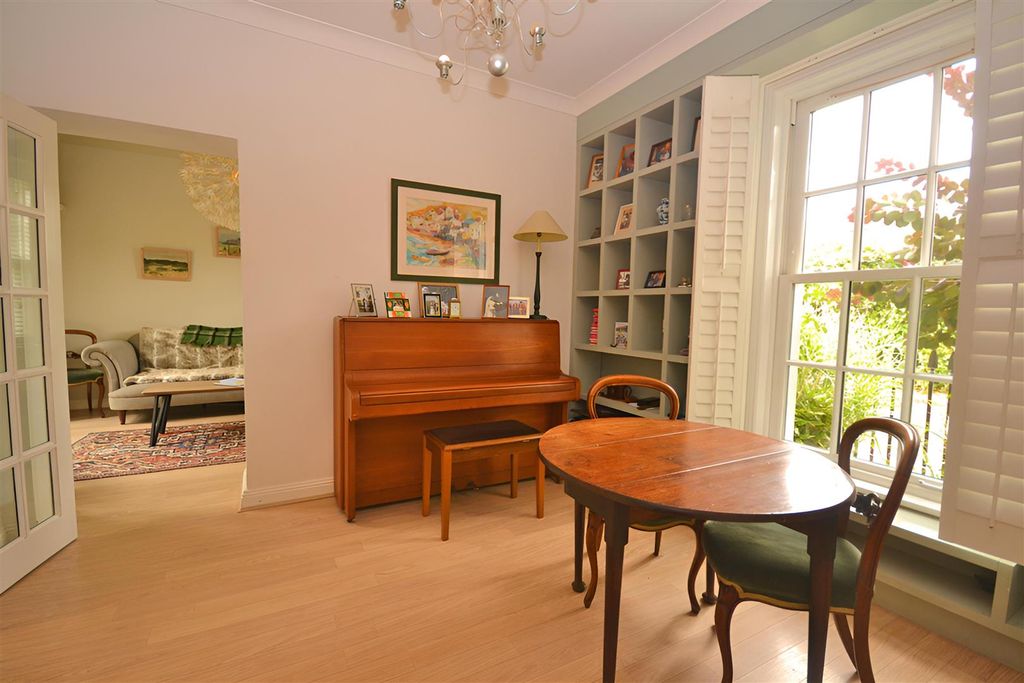 Property photo 3 of 15 3.Png