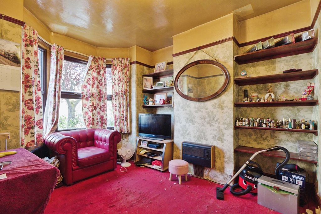 Property photo 2 of 18 Pbox-Img.Jpg