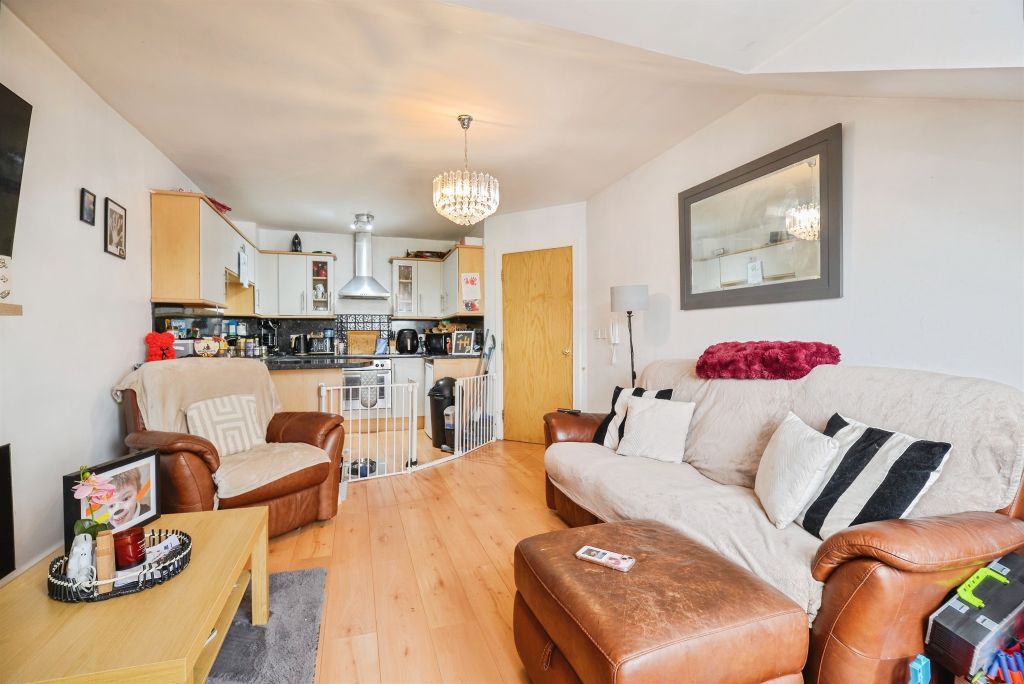 Property photo 3 of 16