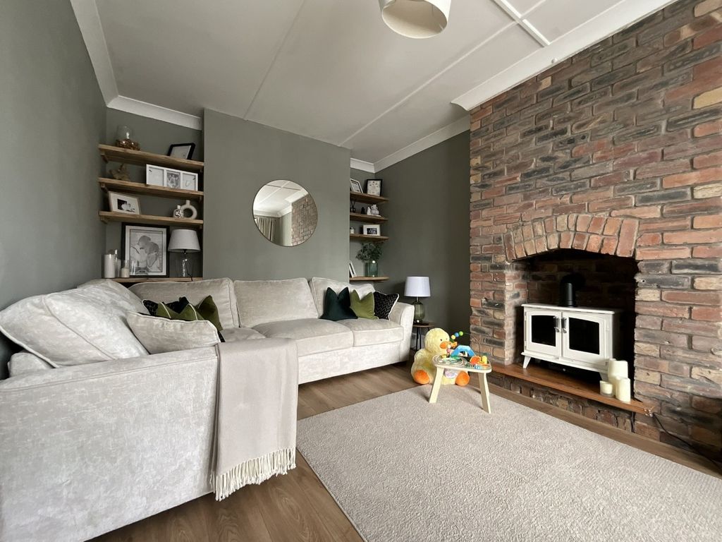 Property photo 1 of 24 4371400