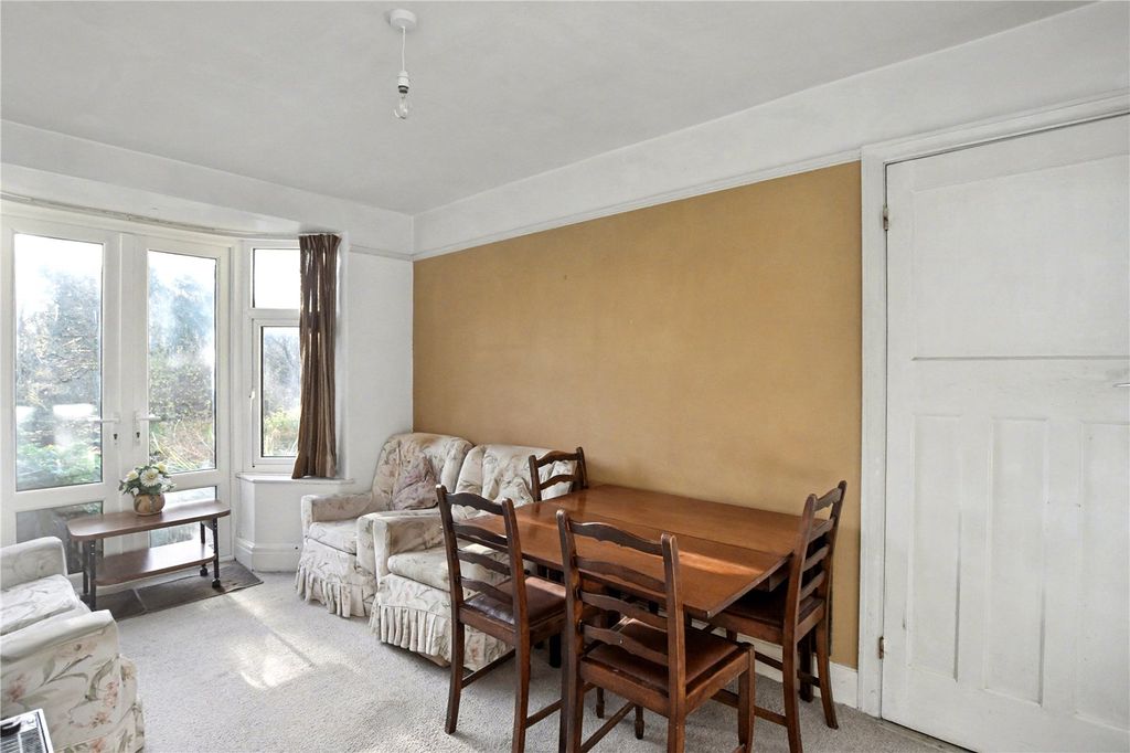 Property photo 3 of 24 Picture No. 04