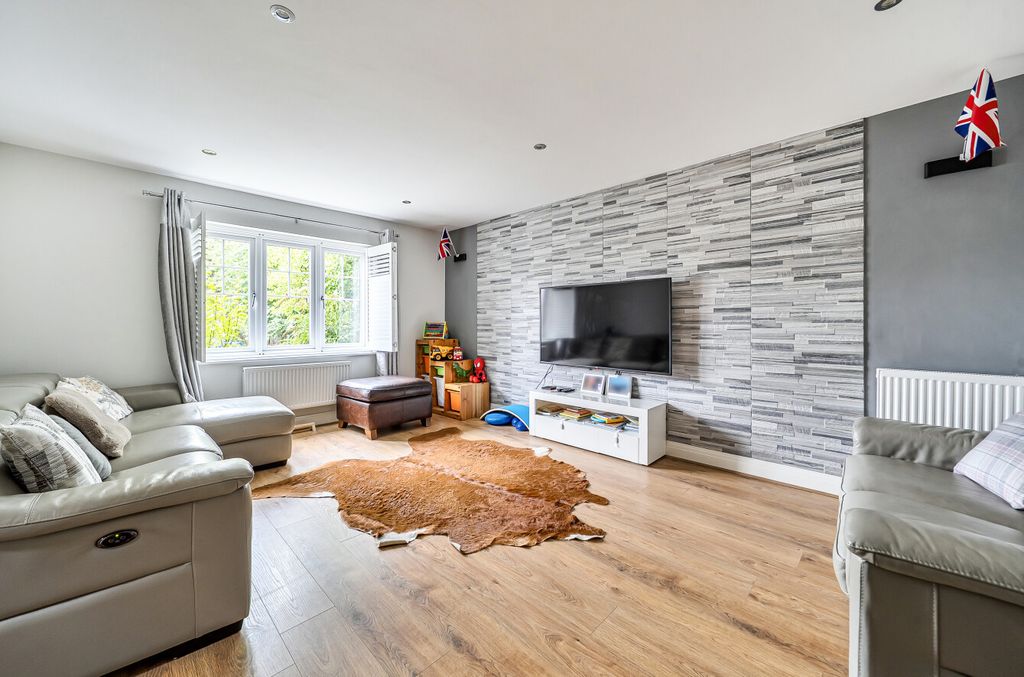 Property photo 2 of 23 1515959-13-6Aa004...