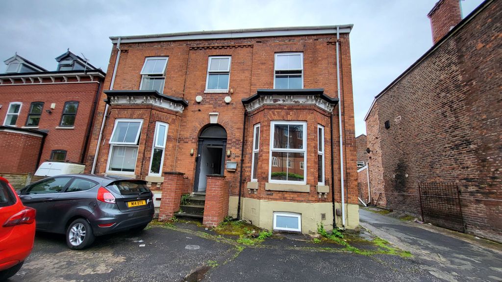 Property photo 3 of 34