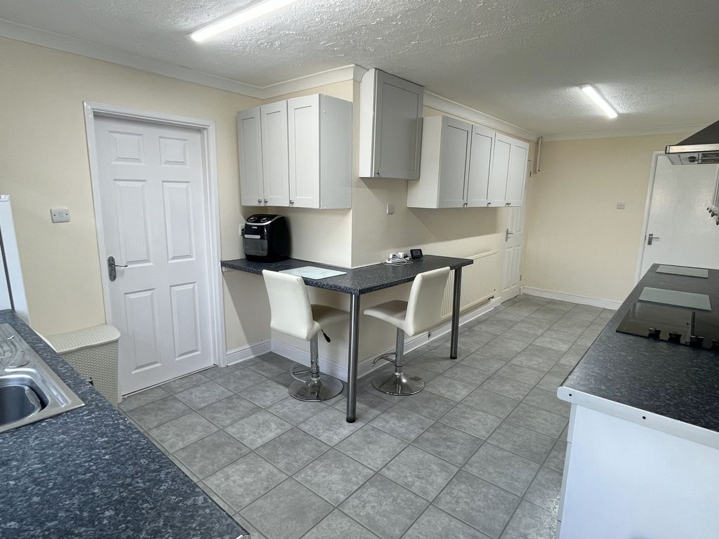 Property photo 2 of 25 Gallery