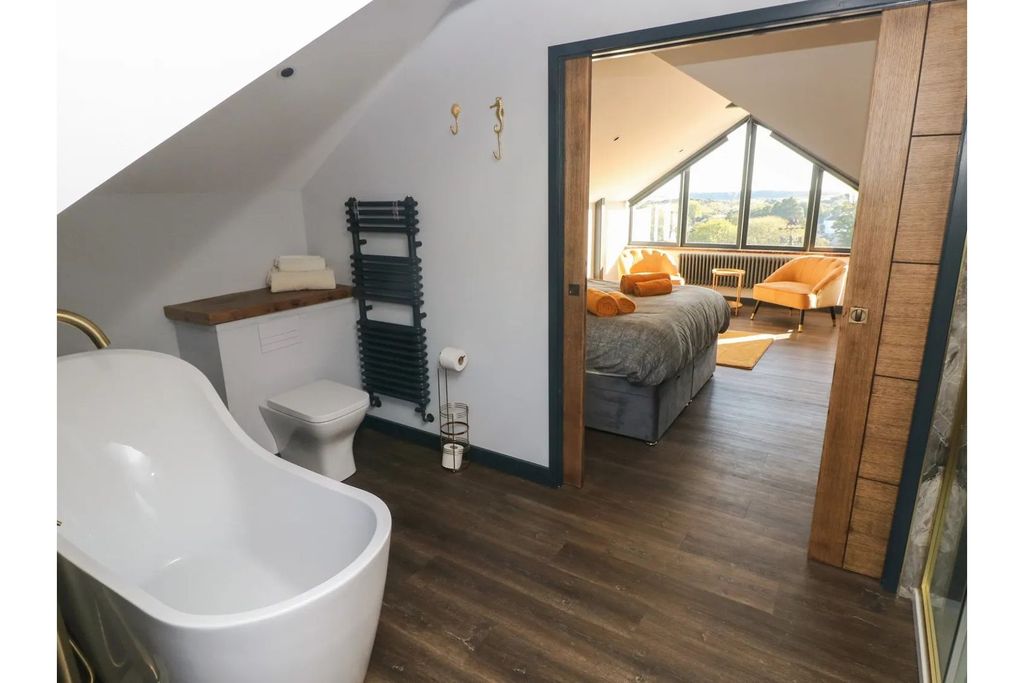 Additional image 24 of 3 bed flat for saleNarberth Road, Tenby SA70