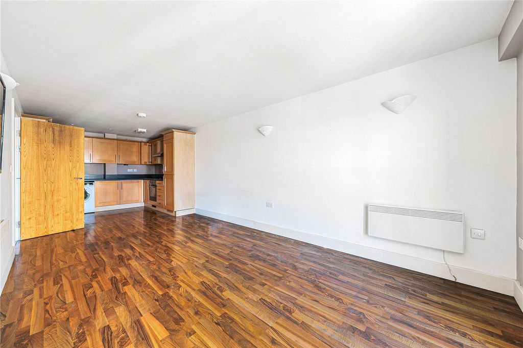 Property photo 2 of 10 Picture No. 06