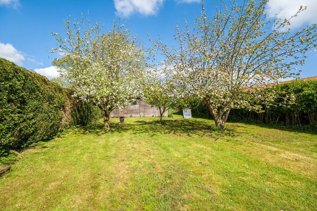 Property photo 3 of 33