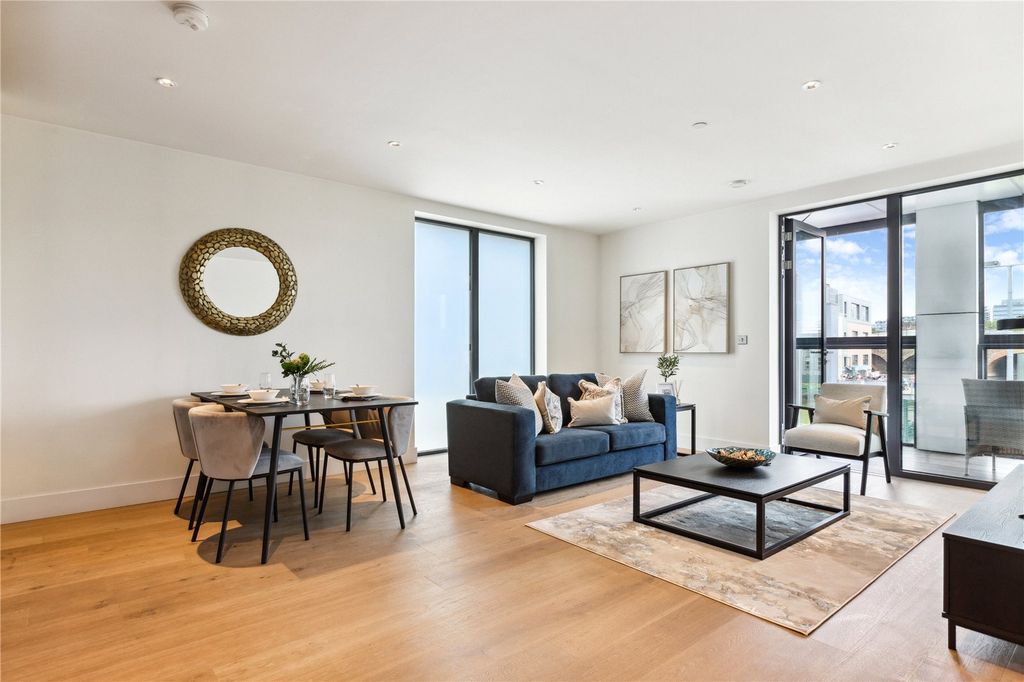 Property photo 1 of 12 Reception Room