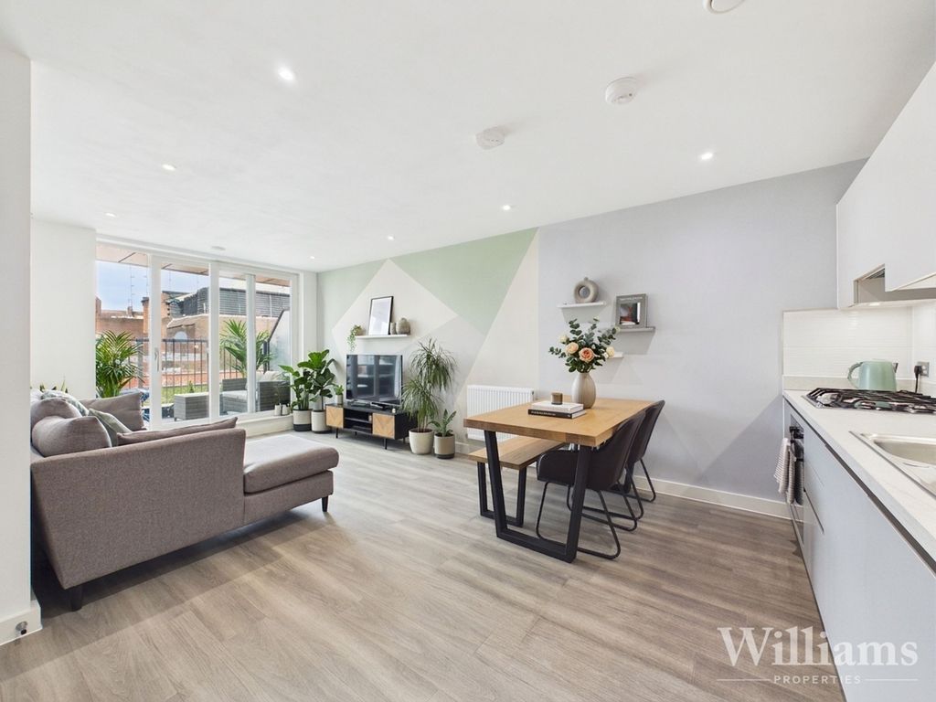 Property photo 2 of 11