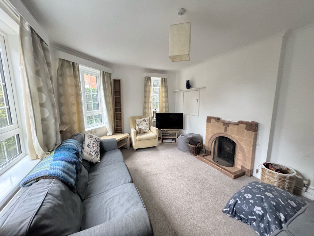 Property photo 2 of 12