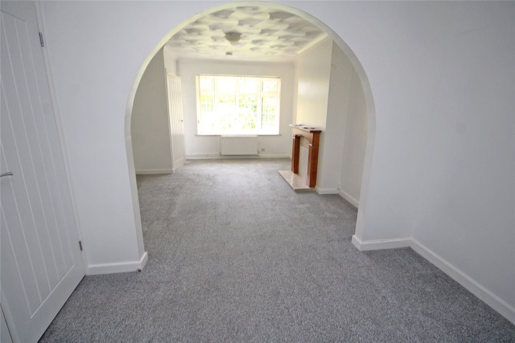 Property photo 3 of 13 Picture No. 10