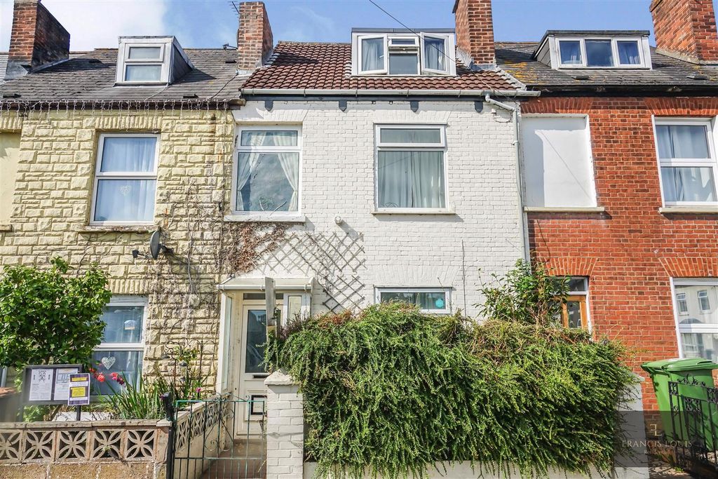Property photo 1 of 16