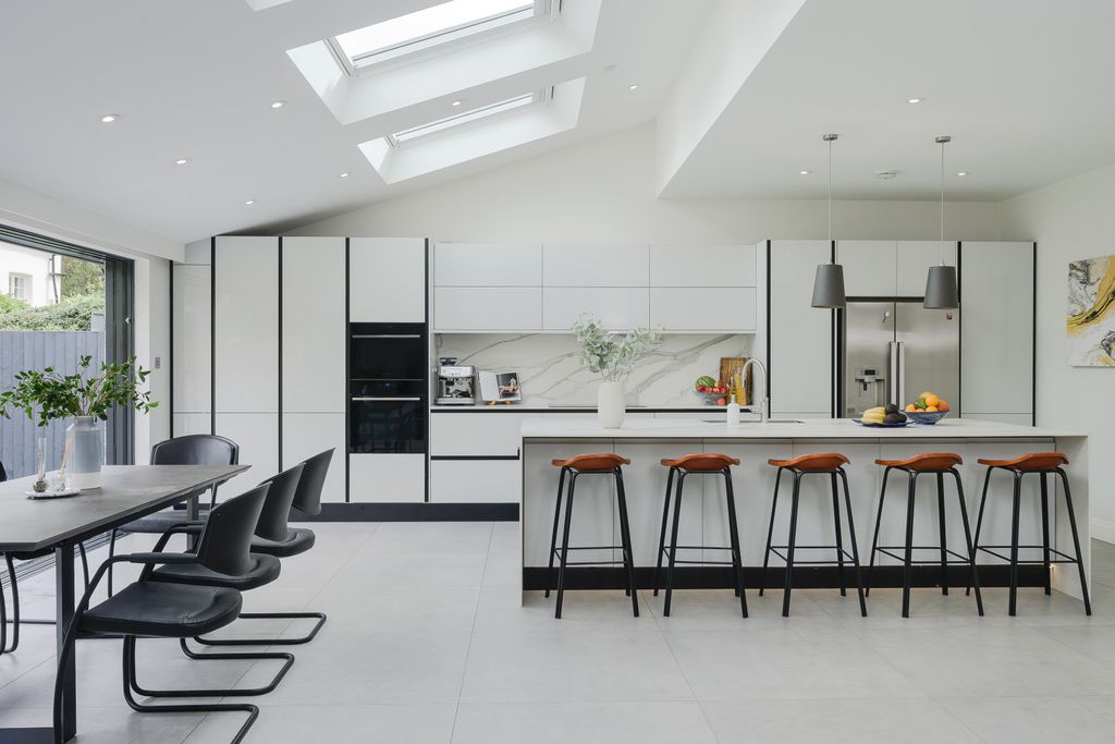 Property photo 3 of 21 Picture No. 09